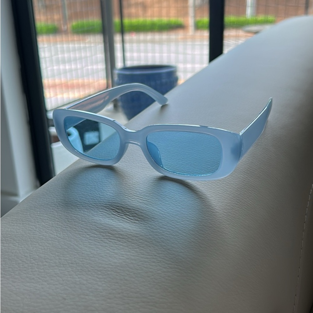 Stylish Blue Sunglasses